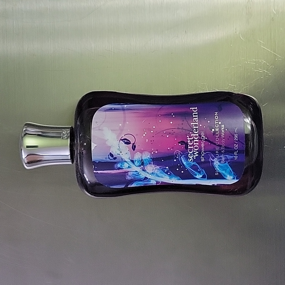 BBW Secret Wonderland Shower Gel - Old Packaging